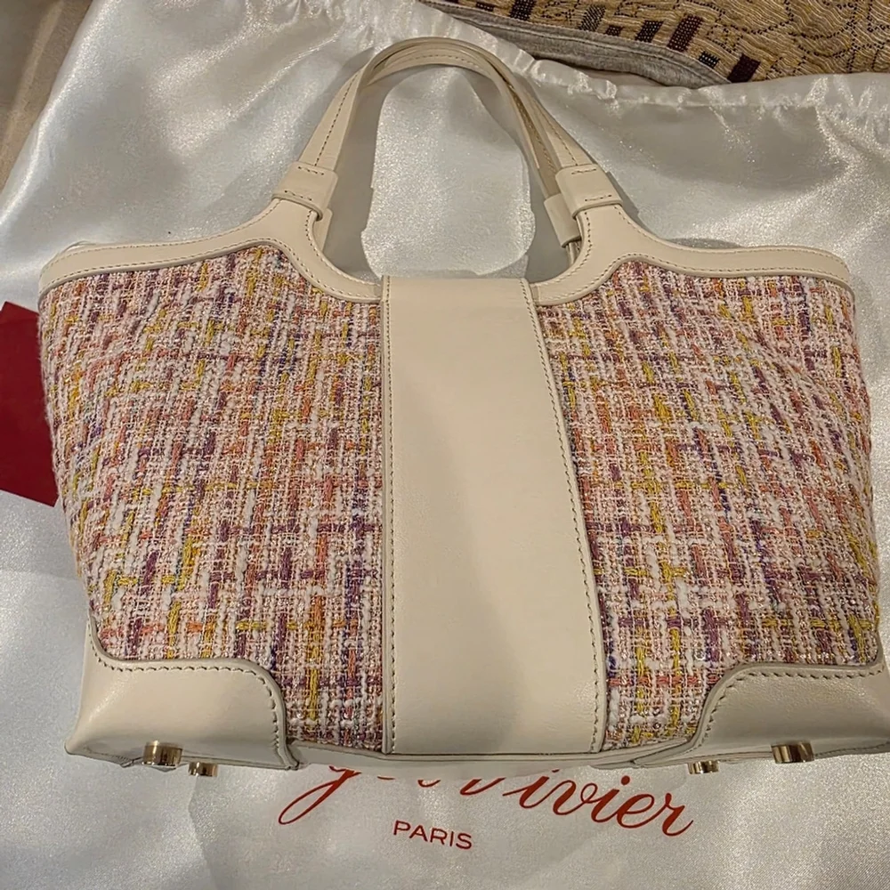 NWT Roger Vivier Choc Mini Shopping Bag